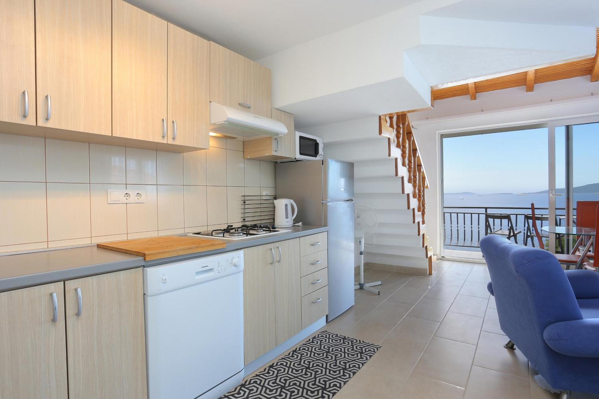 Apartments By The Sea Okrug Donji, Ciovo - 16657 Donji Okrug  Bilik gambar