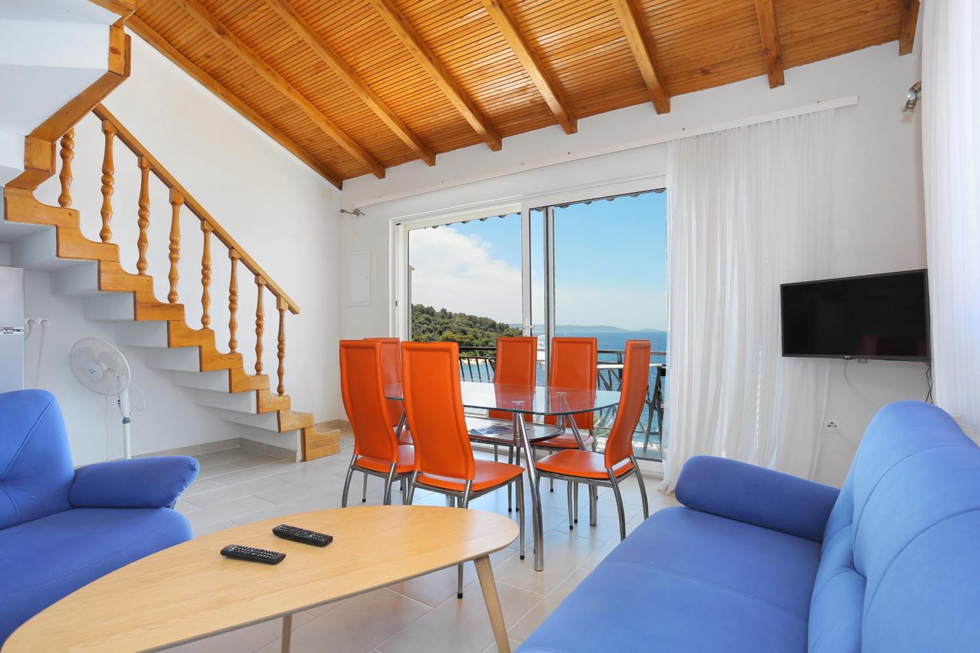 Apartments By The Sea Okrug Donji, Ciovo - 16657 Donji Okrug  Bilik gambar