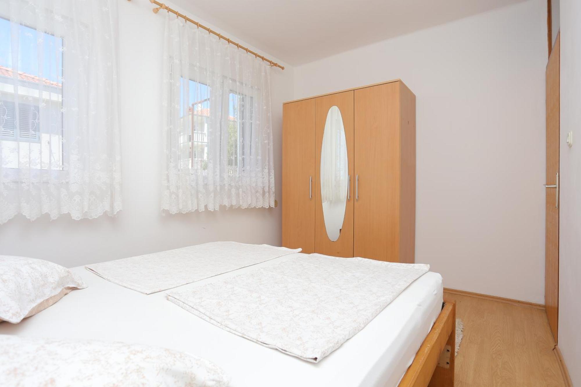 Apartments By The Sea Okrug Donji, Ciovo - 16657 Donji Okrug  Bilik gambar