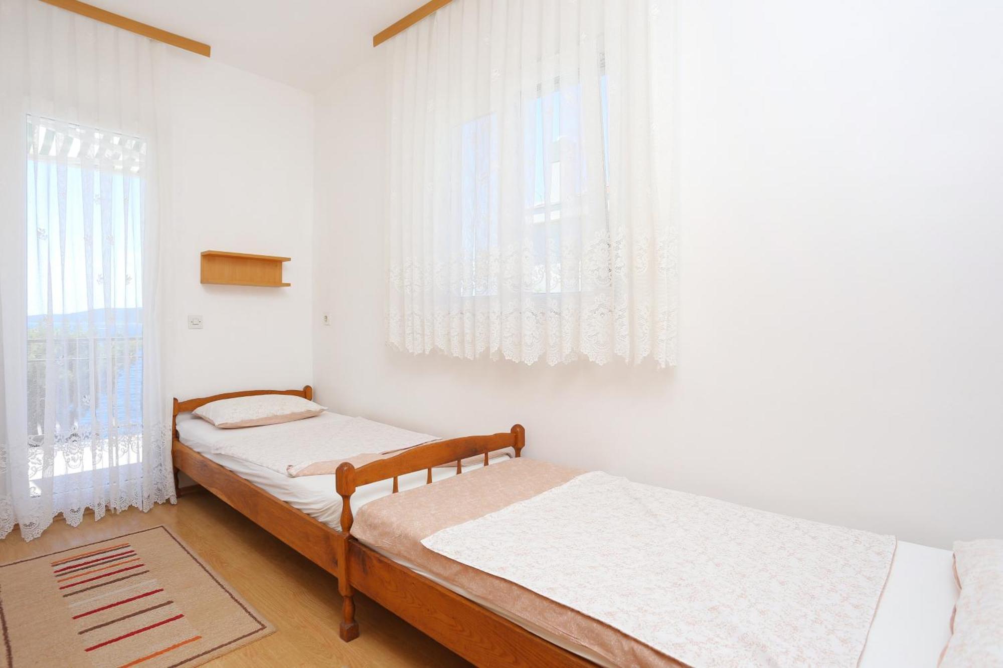 Apartments By The Sea Okrug Donji, Ciovo - 16657 Donji Okrug  Bilik gambar